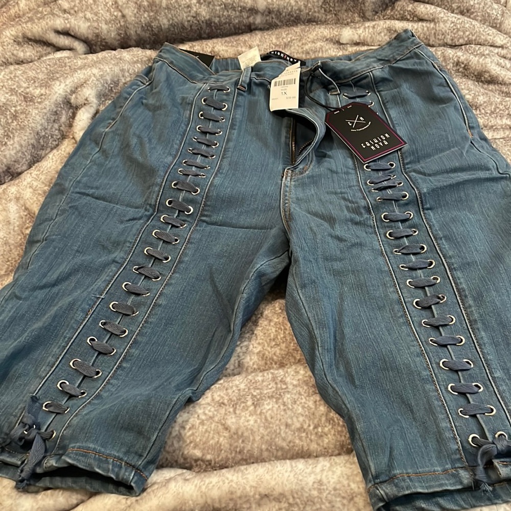 Lace up long biker shorts